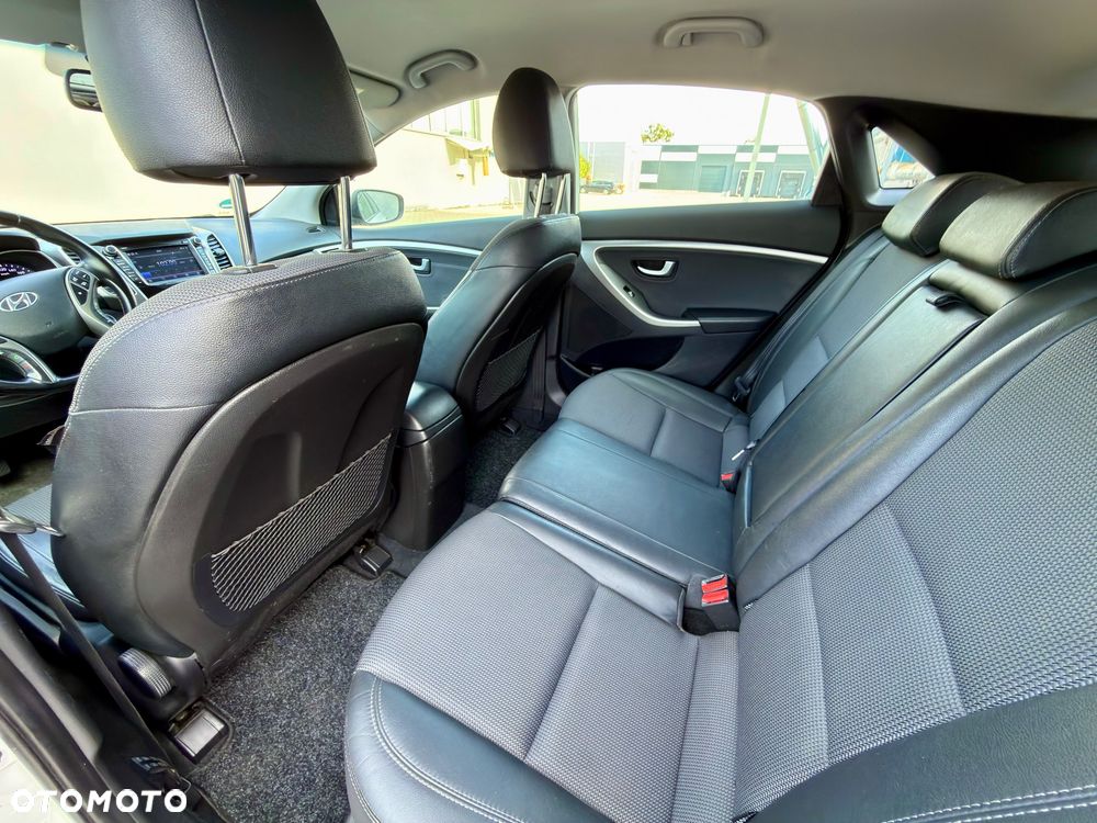 Hyundai i30 1.6 Fifa World Cup Edition - 9