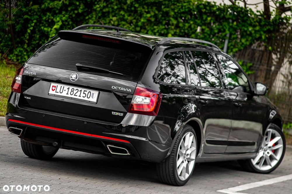 Skoda Octavia 2.0 TDI (Green tec) 4x4 DSG RS - 11