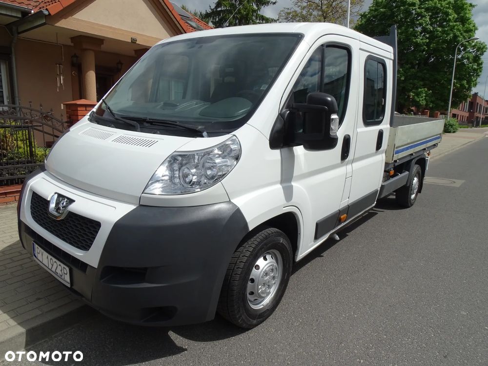 Peugeot Boxer 120 koni ,DOKA DUBEL , 7 miejsc + skrzynia 3m x 2.10m - 1