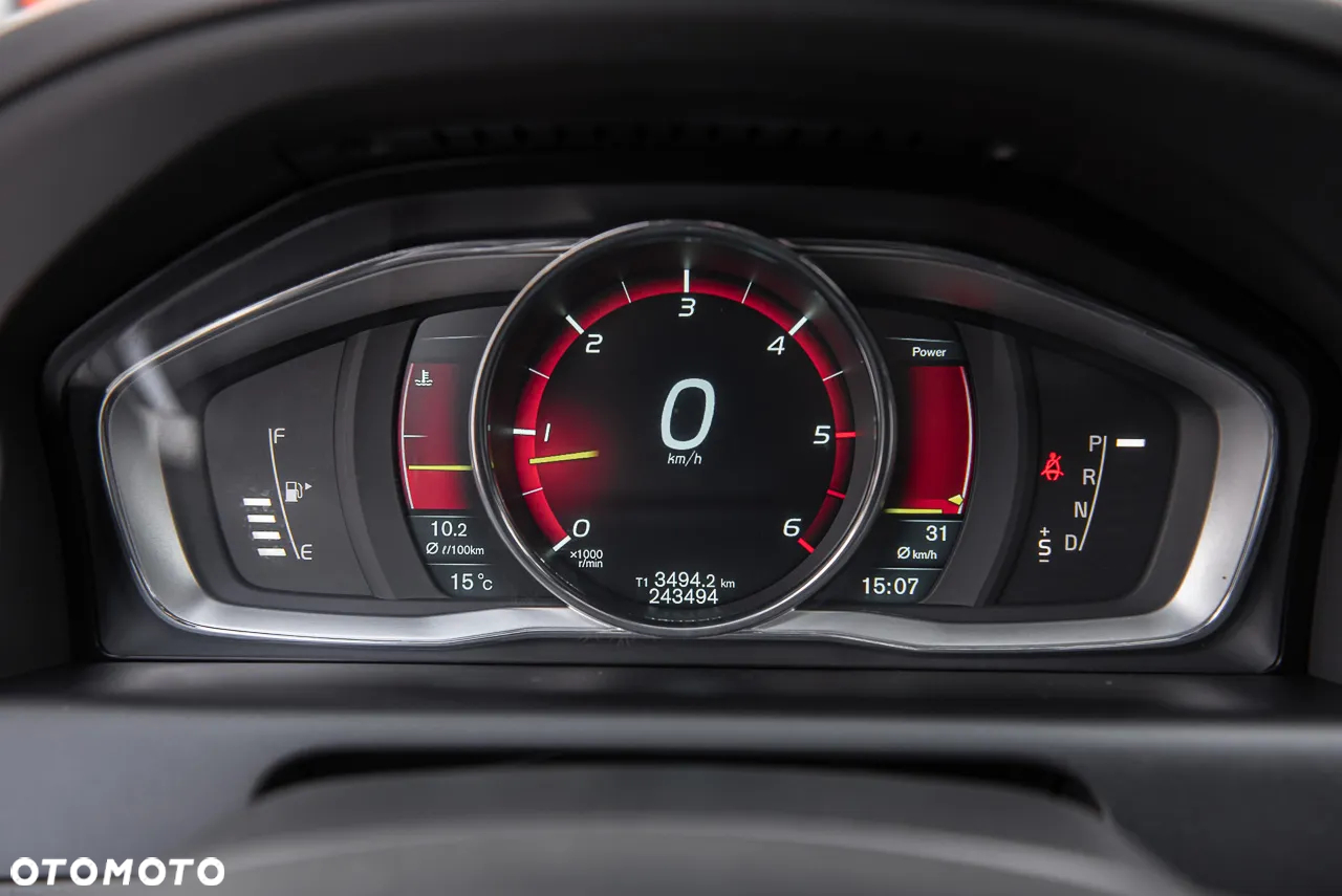 Volvo XC 60 D5 AWD Summum - 19