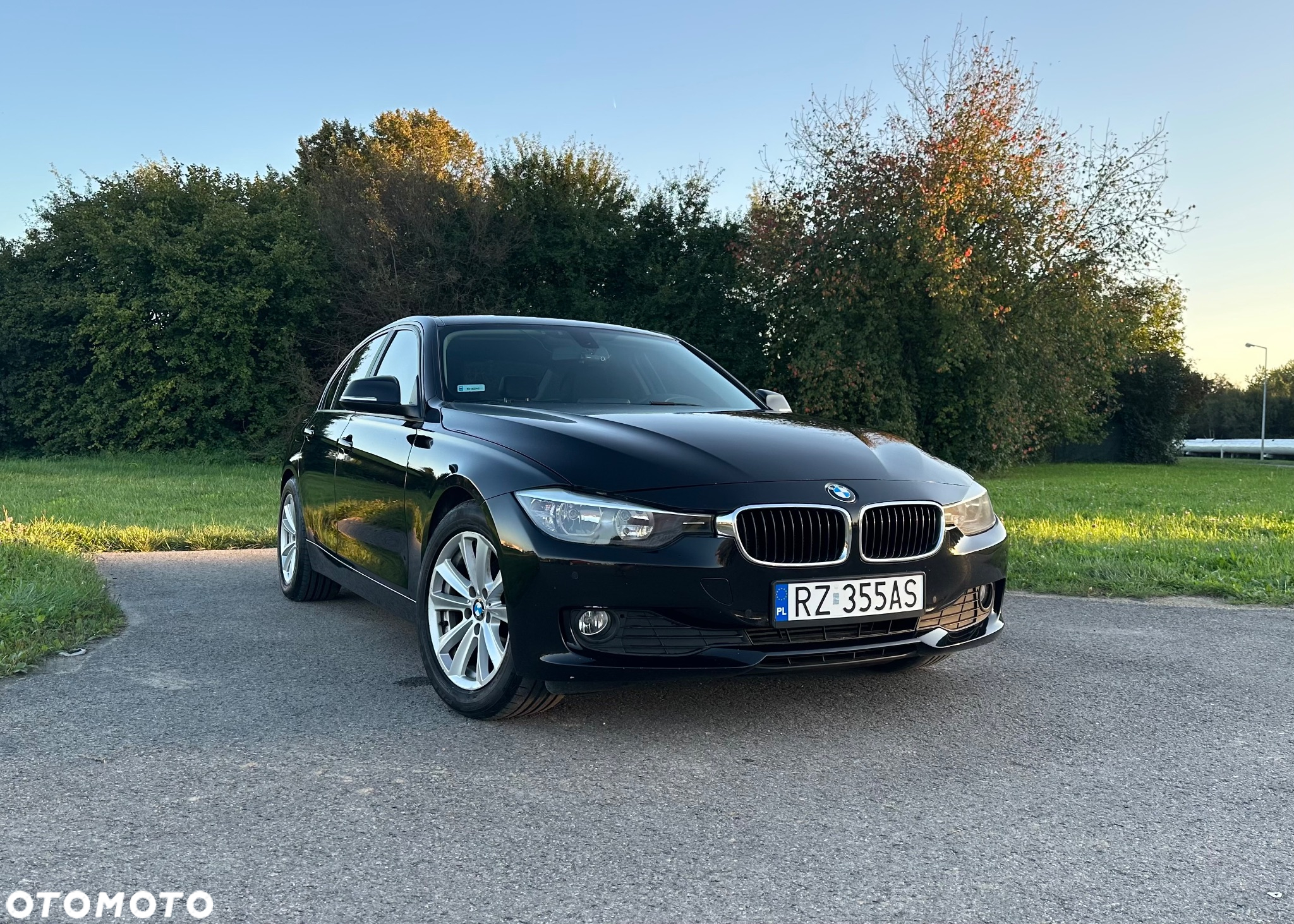 BMW Seria 3 320i Touring xDrive - 2