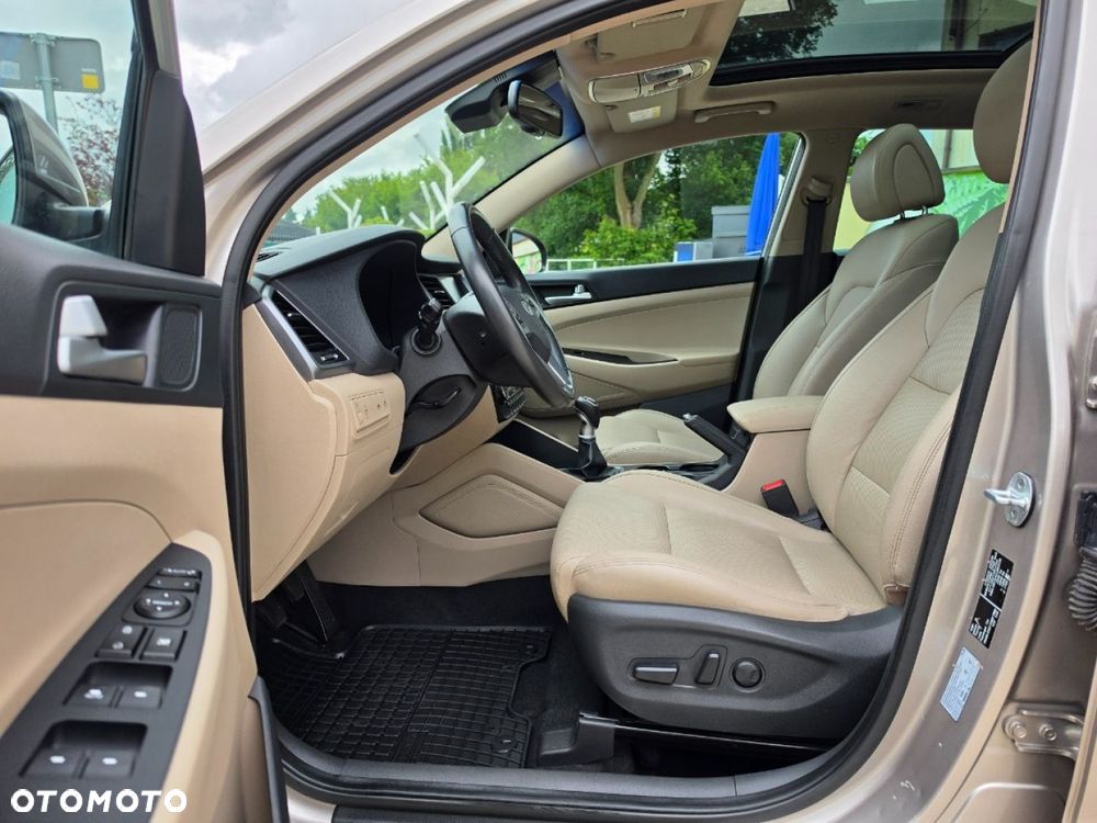 Hyundai Tucson blue 1.7 CRDi 2WD Advantage - 23