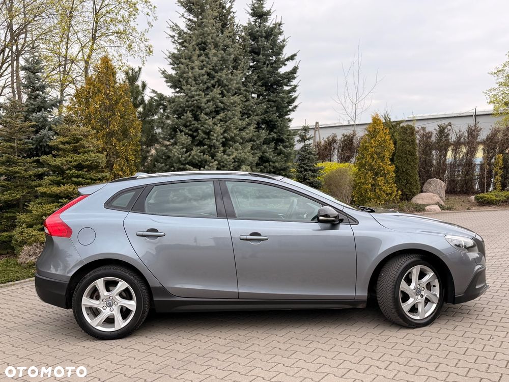 Volvo V40 D2 Summum - 23