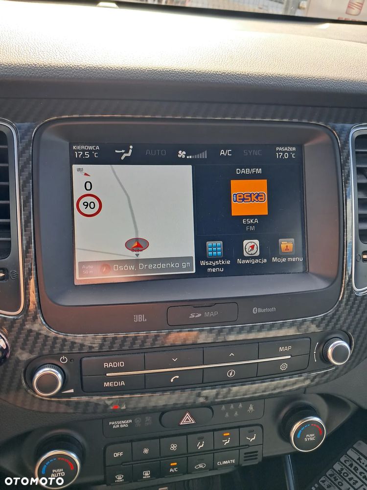 Kia Carens 1.7 CRDi Business Line 7os 7DCT - 34