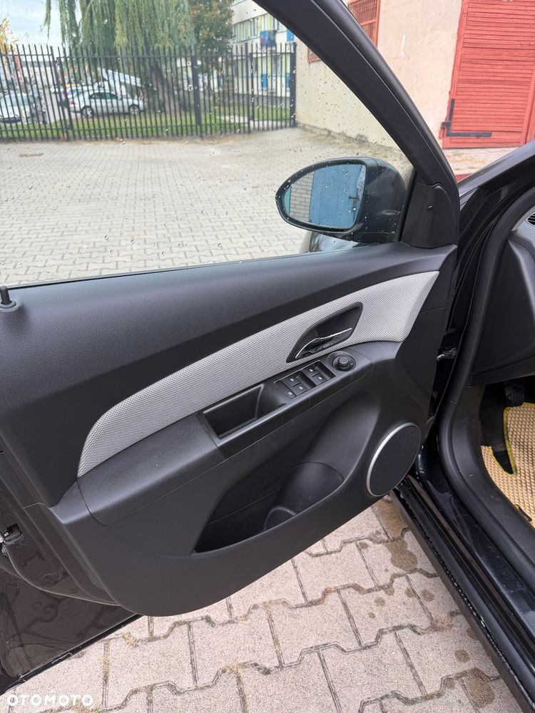 Chevrolet Cruze - 9