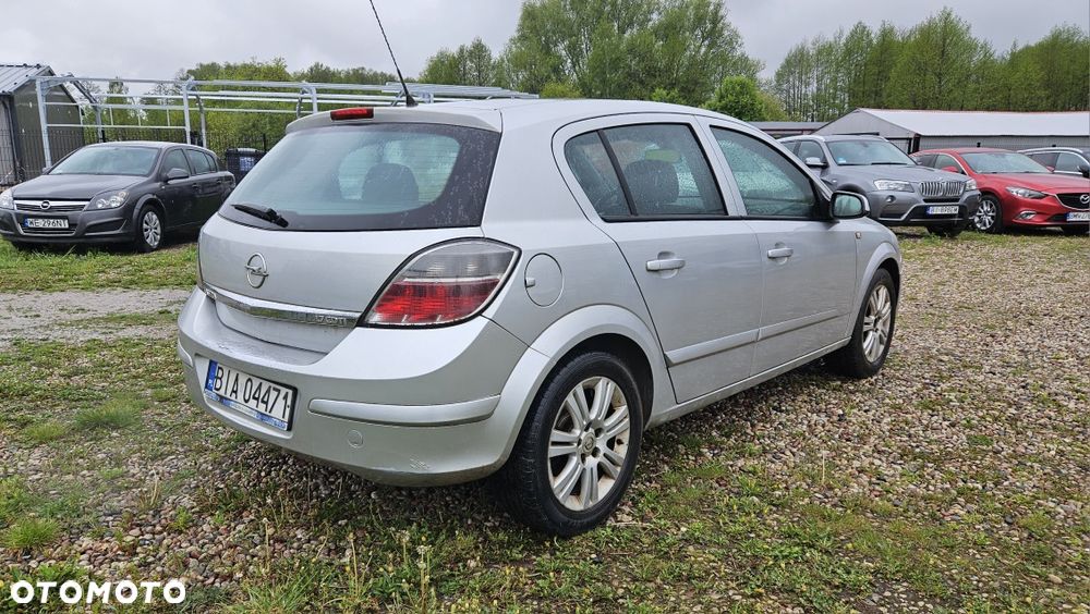 Opel Astra - 4
