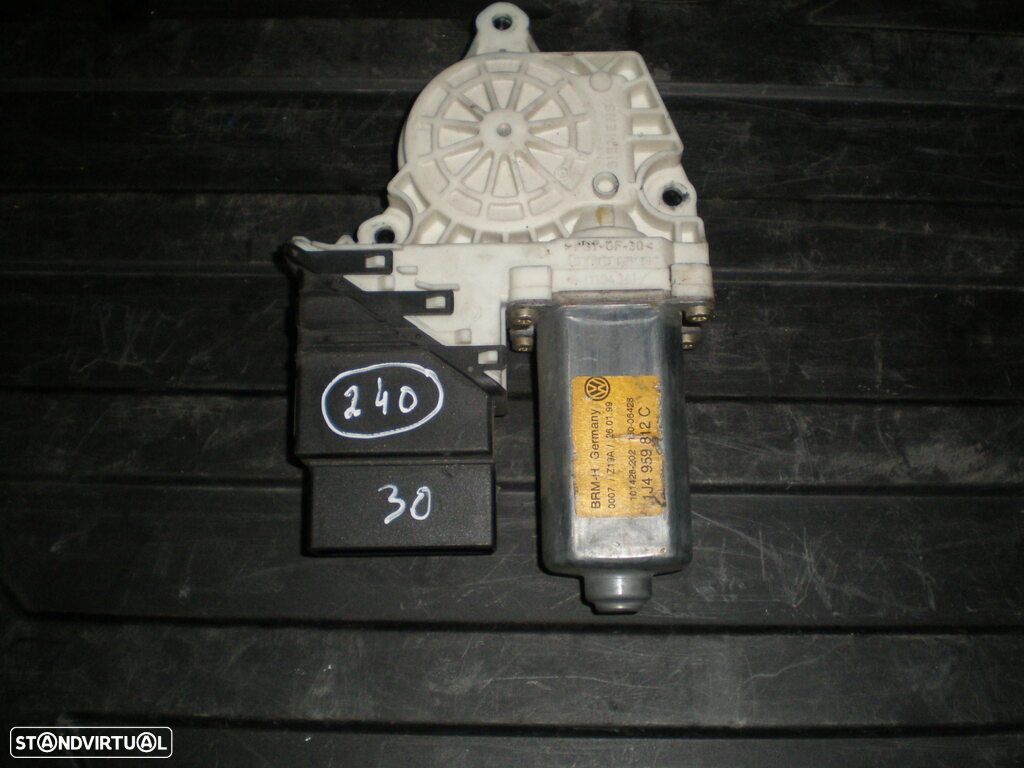 Motor Elevador Vidro 1J4959812C VW BORA 1999 TD - 1