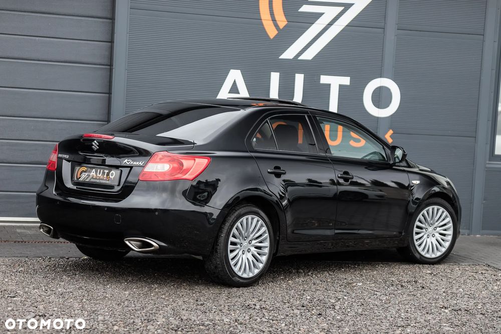Suzuki Kizashi 2.4 Sport 4WD CVT - 9