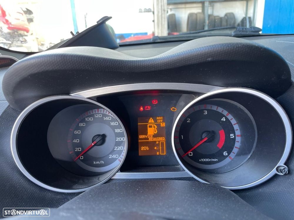 QUADRANTE MITSUBISHI OUTLANDER CW0 - 1