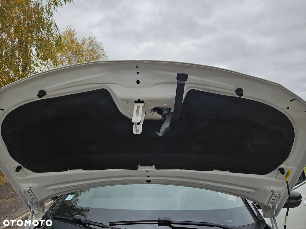 Peugeot 5008 2.0 BlueHDi GT Pack S&S EAT8 - 28