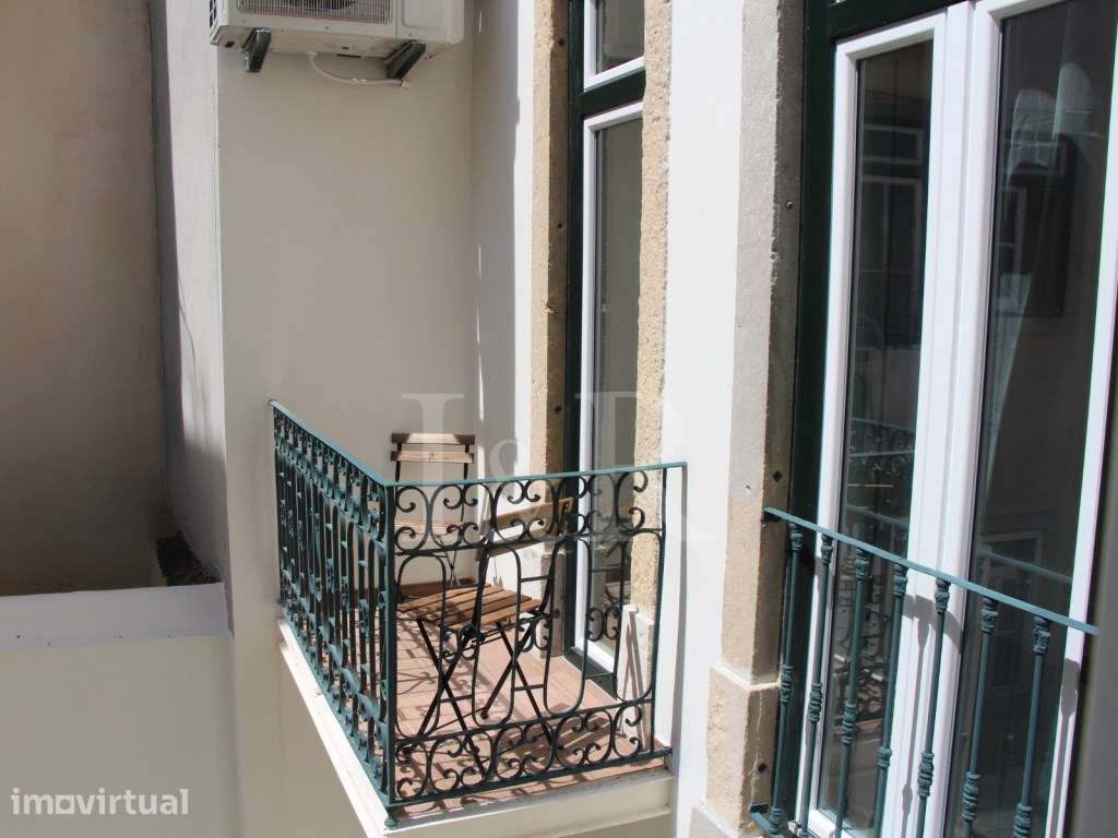 Prédio com 7 apartamentos para investimento em Lisboa - View 5