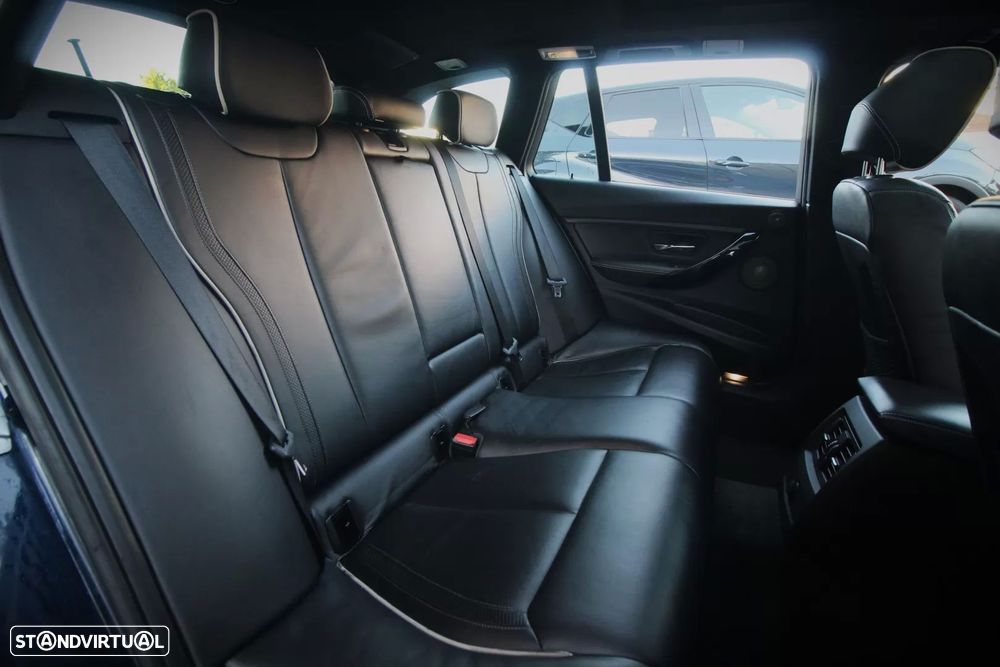 BMW 335 i xDrive L.Mod.Auto - 29