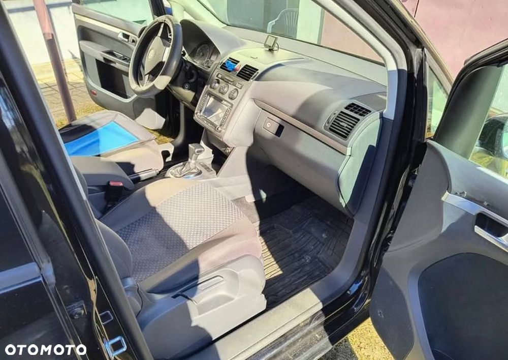 Volkswagen Touran 1.4 TSI Highline DSG - 7