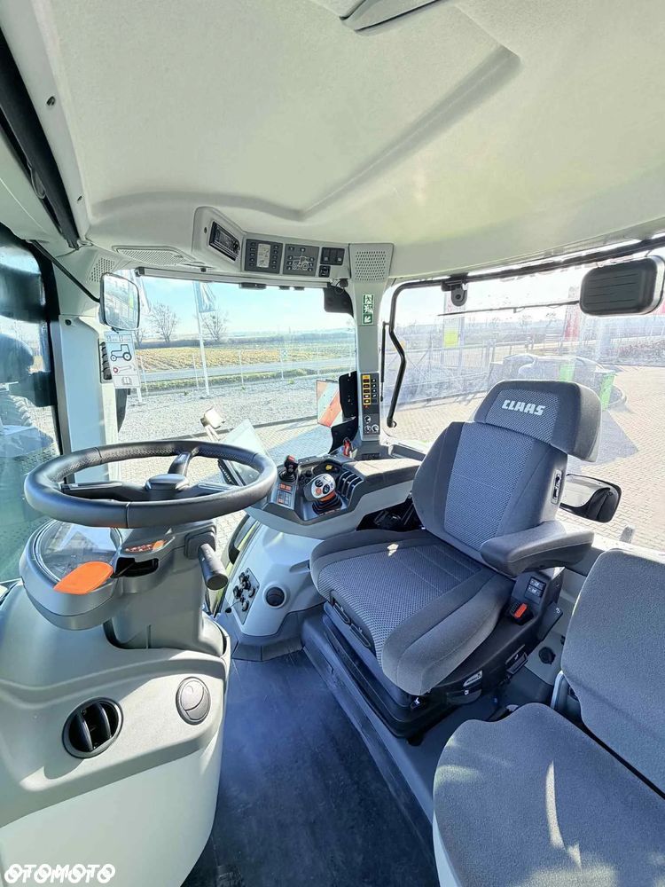 Claas AXION 930 CMATIC - 9