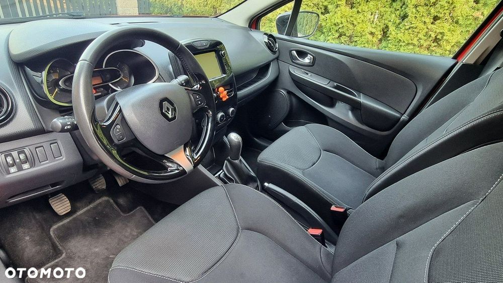 Renault Clio - 11