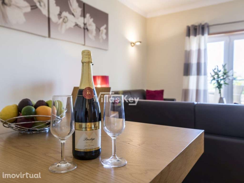 Apartamento para Arrendamemto anual, T2 em Condomínio com Piscina a... - Grande imagem: 3/23