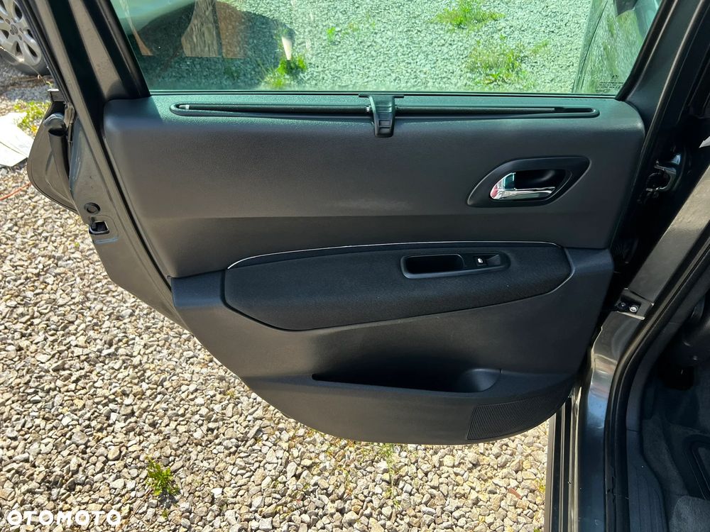 Peugeot 3008 1.6 HDi Premium - 28