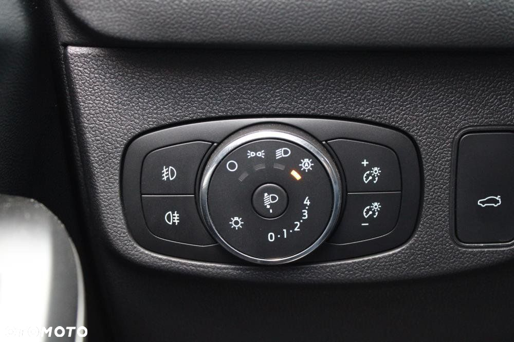 Ford Focus - 12
