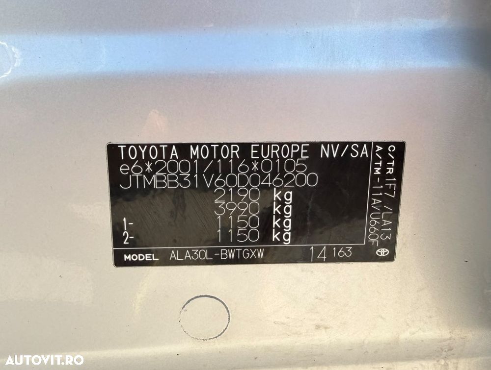 Toyota RAV4 2.2L D-CAT A/T Luxury - 34
