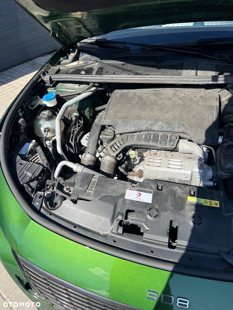 Peugeot 308 1.2 PureTech GPF Allure S&S - 11