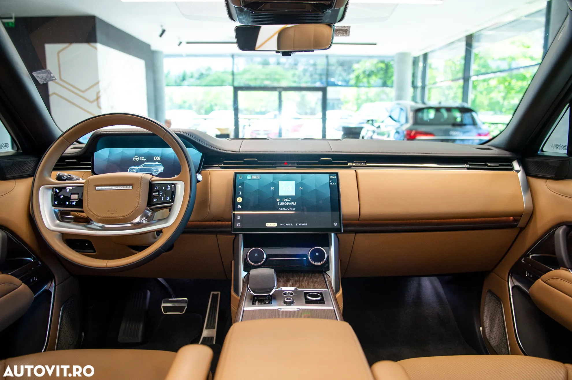 Land Rover Range Rover - 16