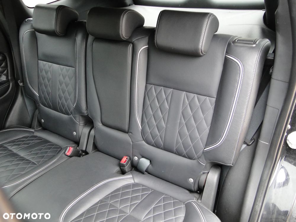 Mitsubishi Outlander Instyle + - 22