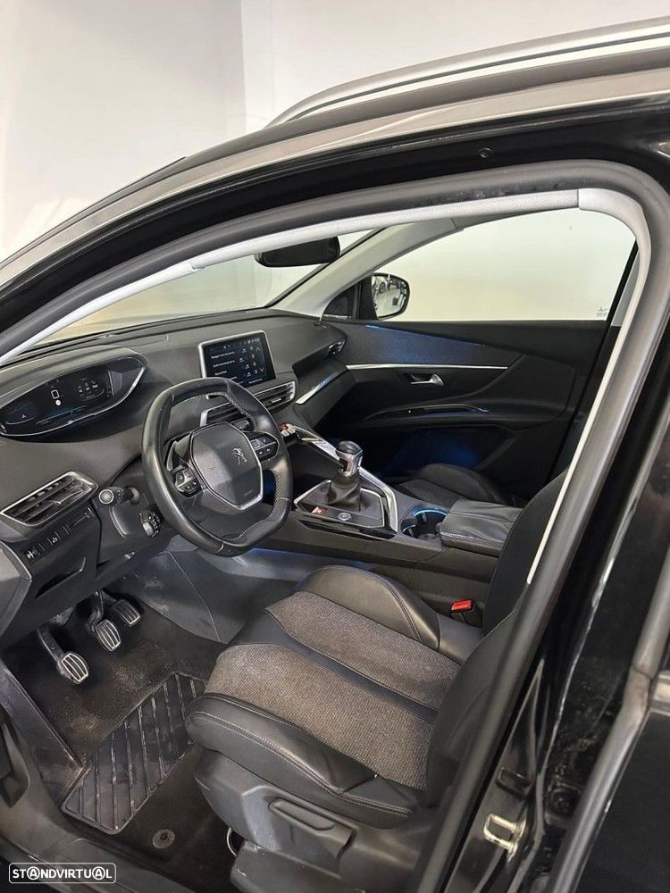 Peugeot 5008 1.2 PureTech Allure - 10