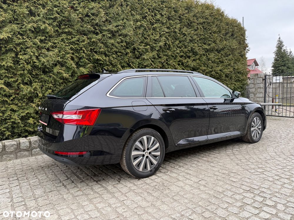 Skoda Superb 2.0 TDI Style DSG7 - 32