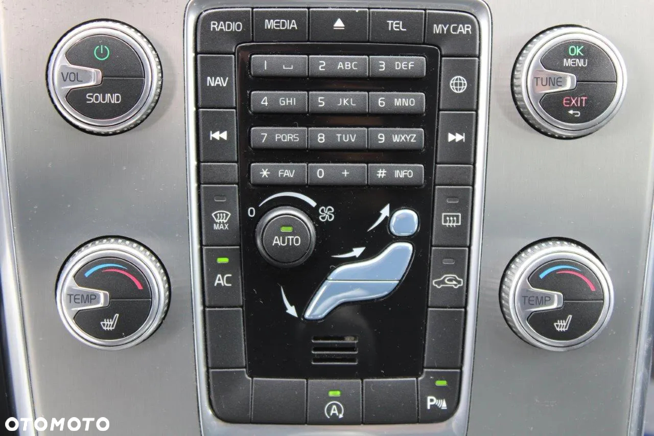 Volvo V60 D4 Summum - 21