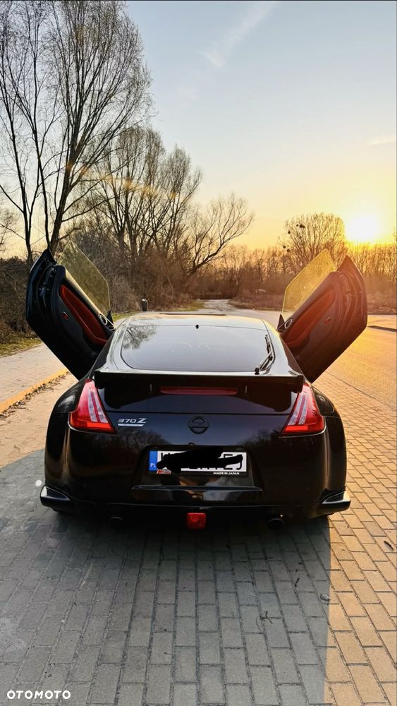 Nissan 370 Z - 4