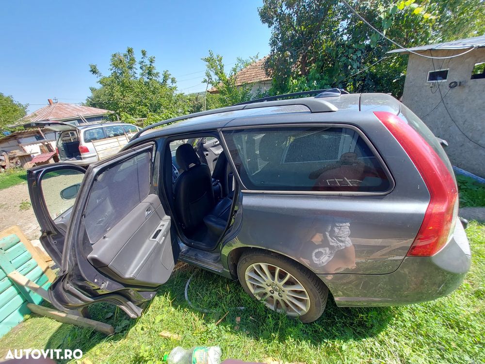 Volvo V50 - 8