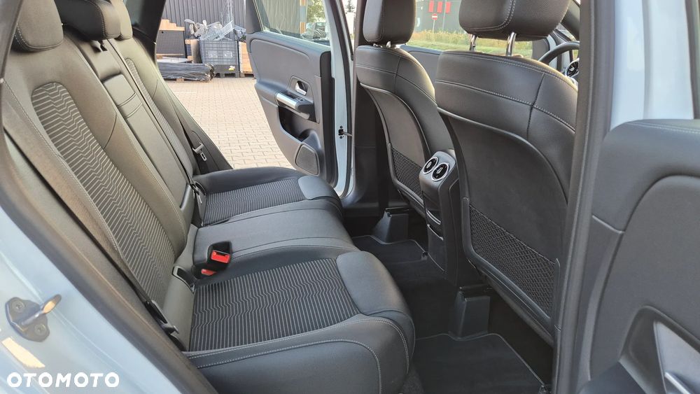 Mercedes-Benz Klasa B 180 Style 7G-DCT - 8