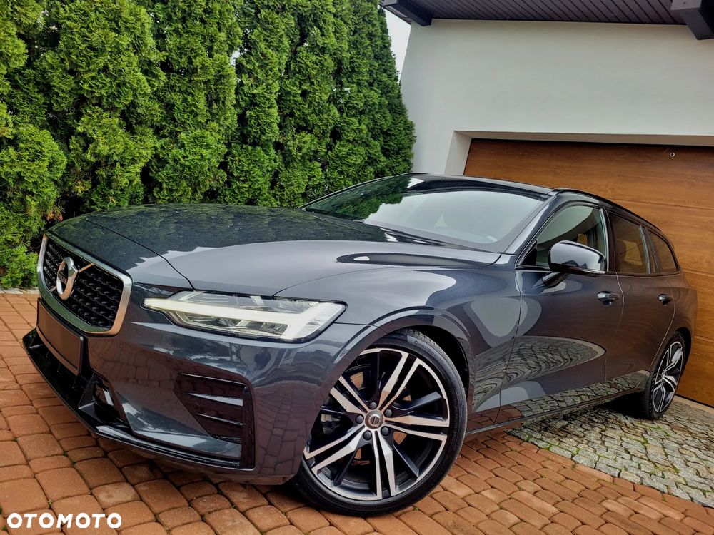 Volvo V60 T4 R-Design - 12