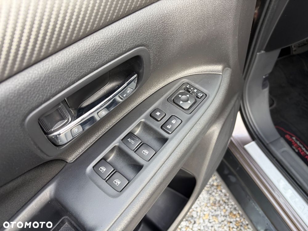 Mitsubishi Outlander 2.0 2WD CVT Edition - 15