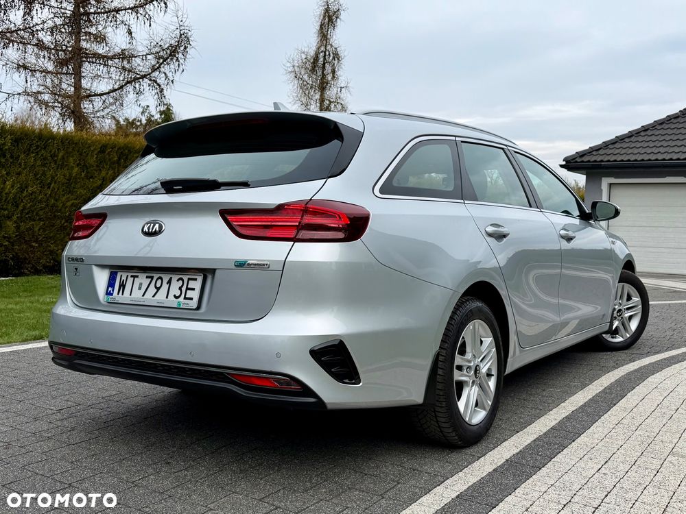 Kia Ceed 1.6 CRDi SCR M - 8