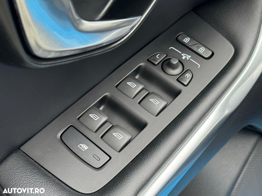 Volvo V40 D4 RDesign - 21