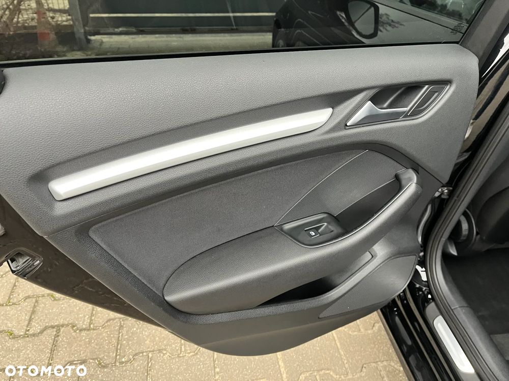 Audi A3 Limousine 2.0 TDI S line Sportpaket - 14