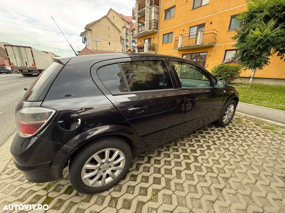 Opel Astra 1.6 Enjoy - 4