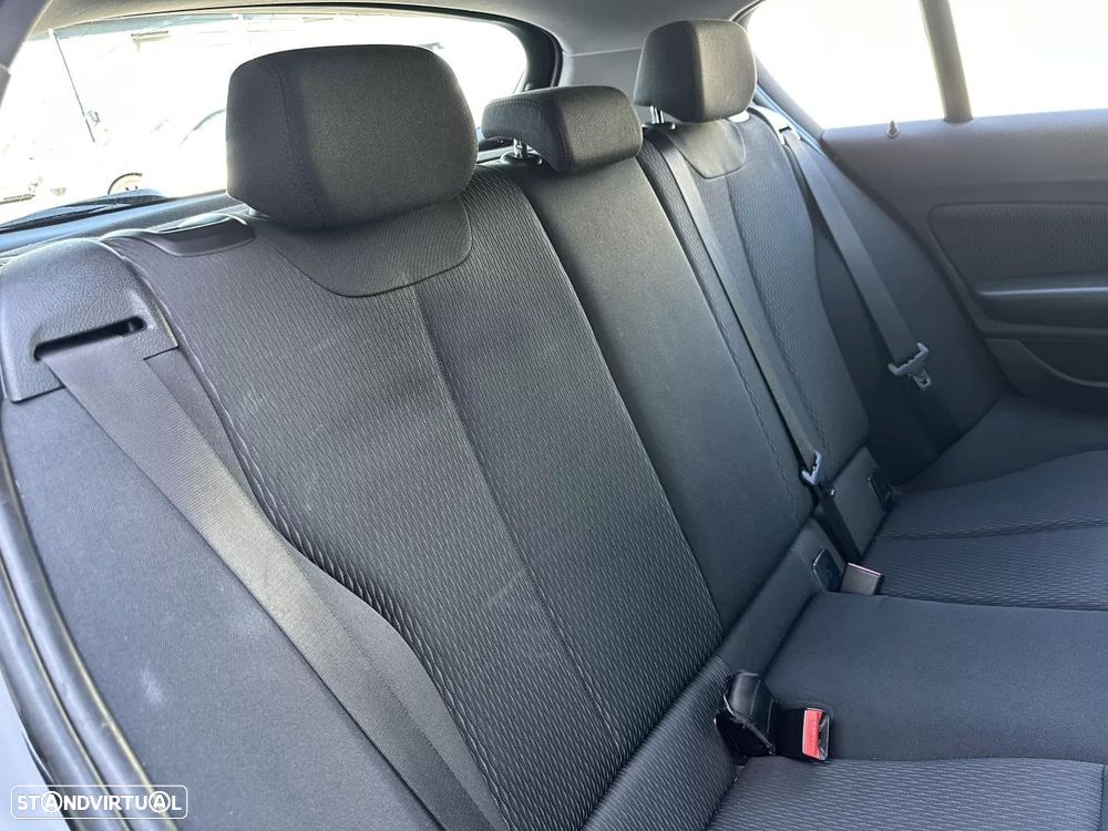 BMW 116 d Sport Line - 49