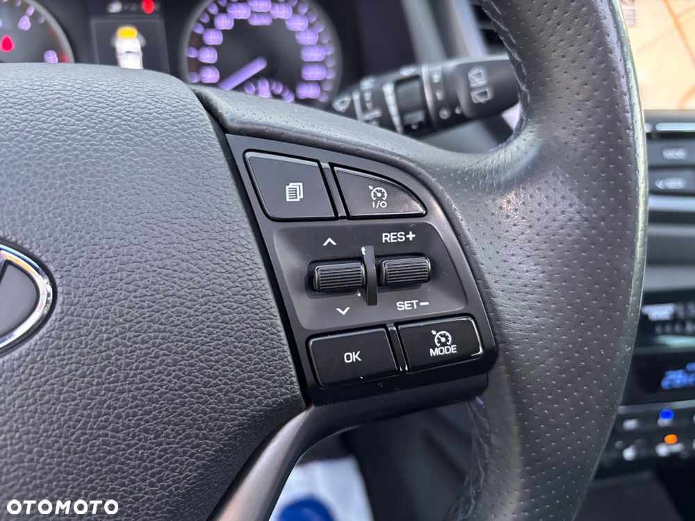 Hyundai Tucson 1.7 CRDI BlueDrive Style 2WD - 21