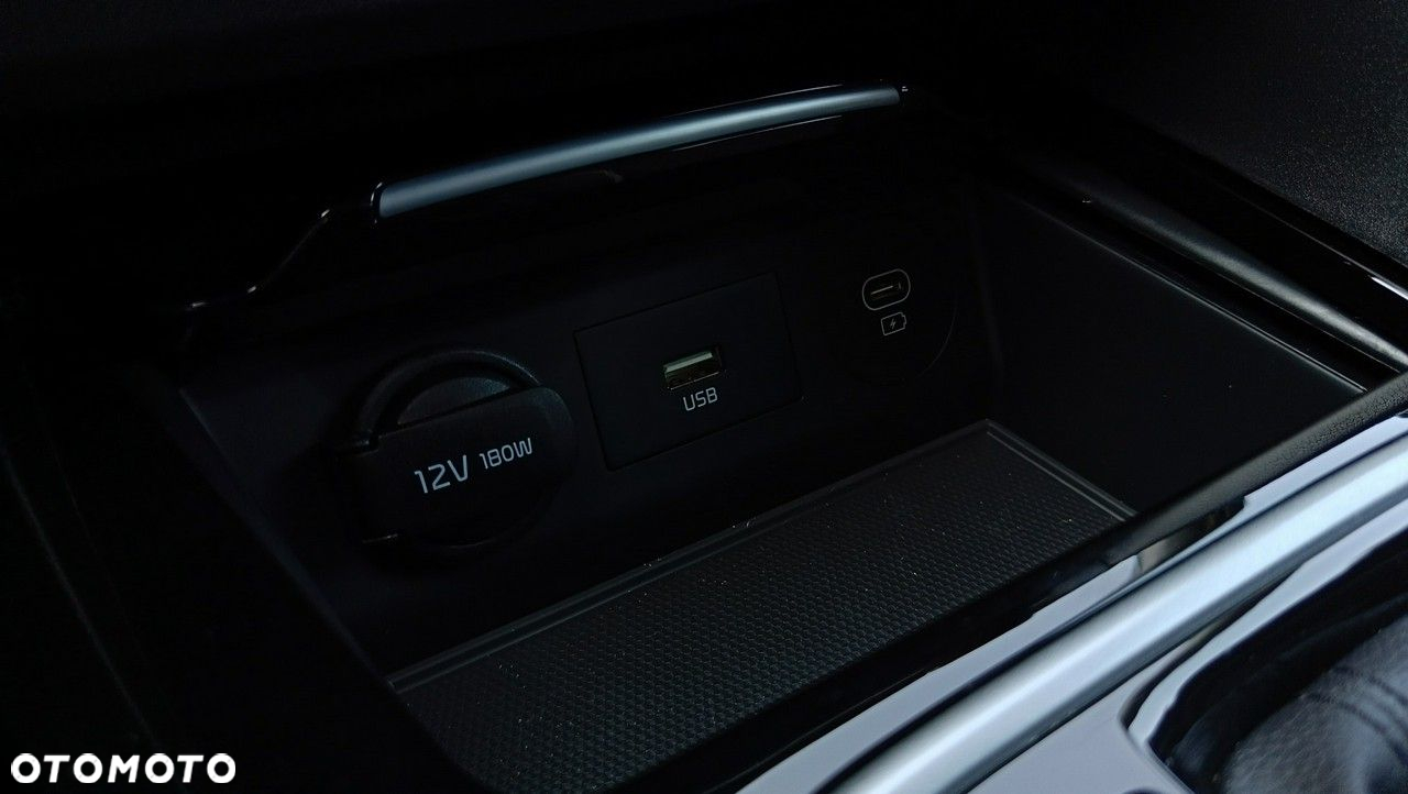 Kia Ceed - 31