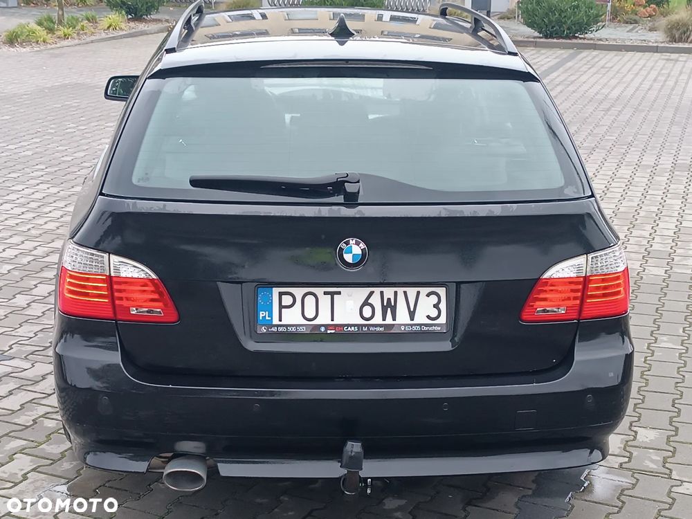 BMW Seria 5 520d Touring Special Edition - 10
