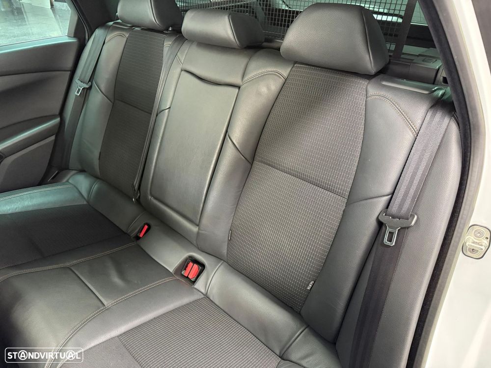 Peugeot 508 RXH 2.0 HDi Hybrid4 Limited Edition 2-Tronic - 13