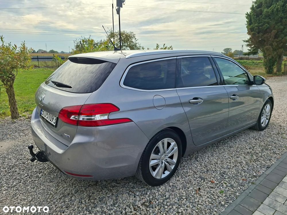 Peugeot 308 - 24