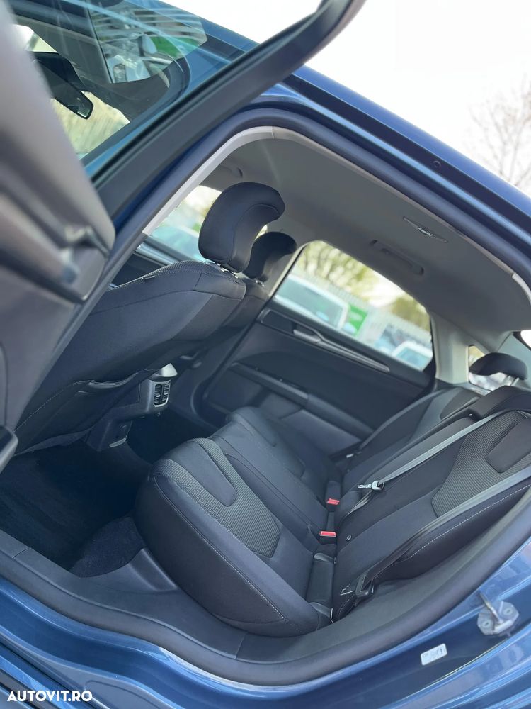 Ford Mondeo 2.0 HEV Titanium - 5