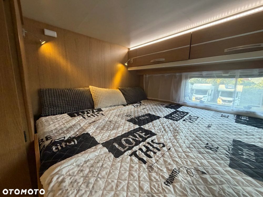 Hobby Kamper,camper I właściciel garażowany 6-osób - 12