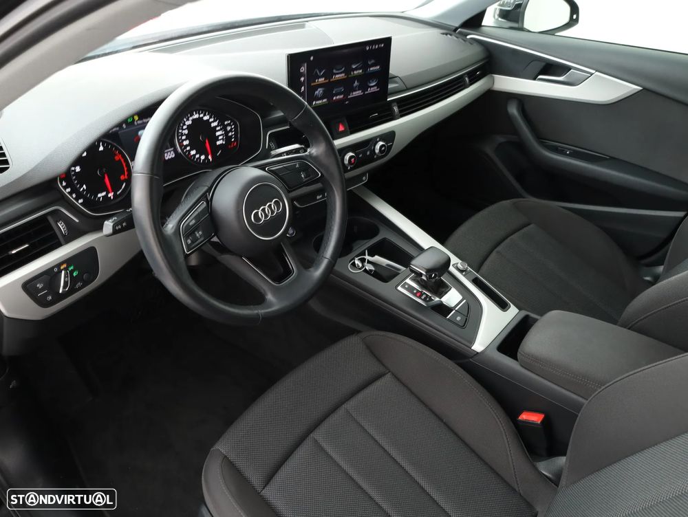 Audi A4 Avant 30 TDI S tronic - 11