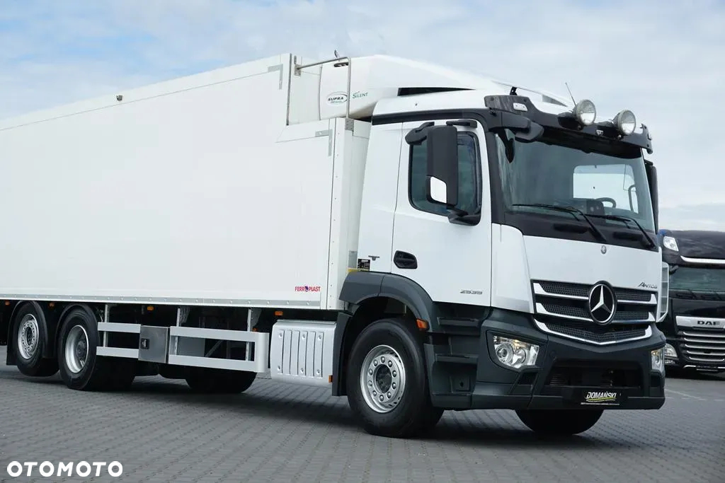 Mercedes-Benz ANTOS / 2535 / EURO 6 / CHŁODNIA + WINDA / 23 PALETY / OŚ SKRĘTNA - 29