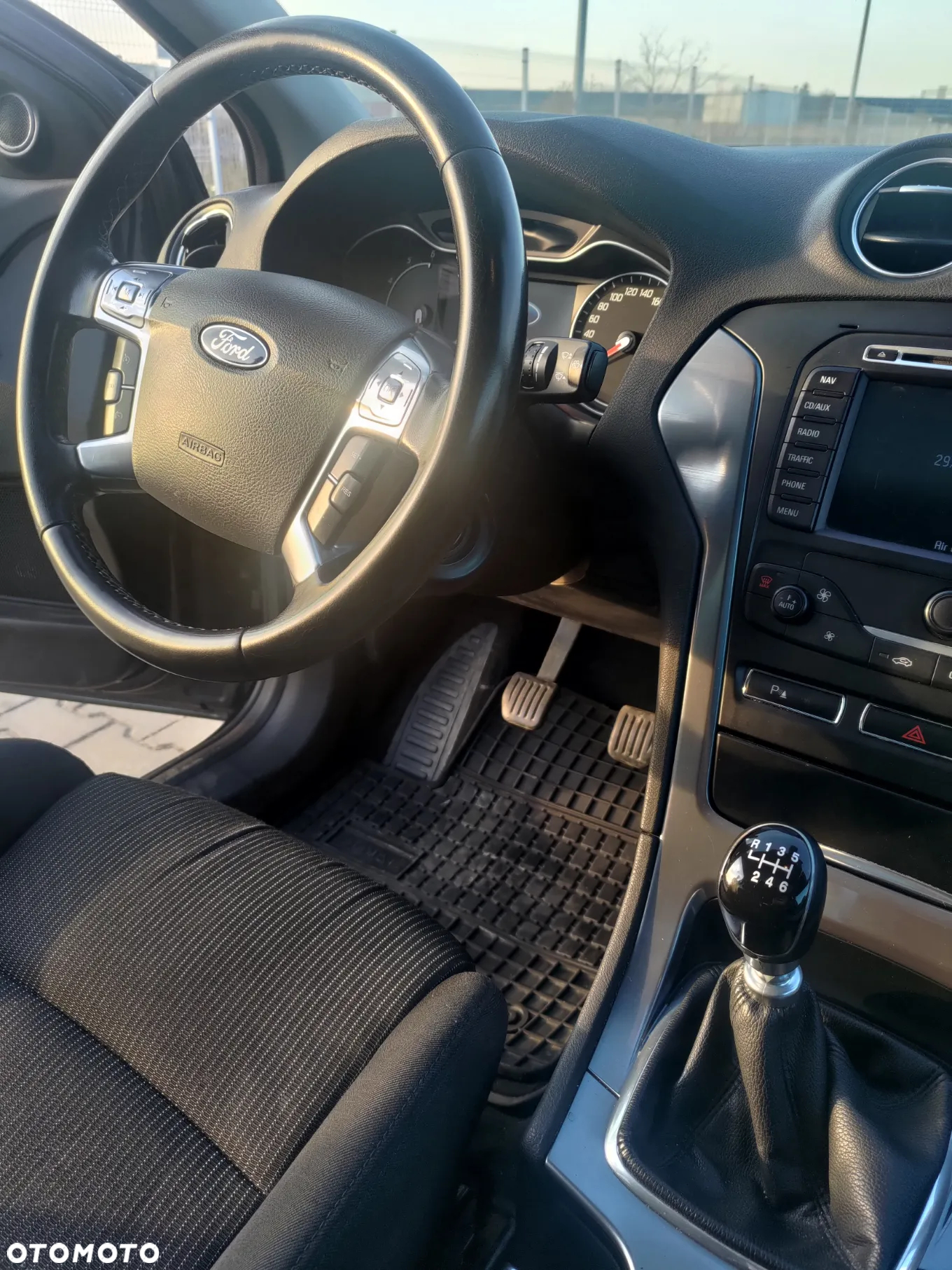 Ford Mondeo 2.0 TDCi Titanium - 11