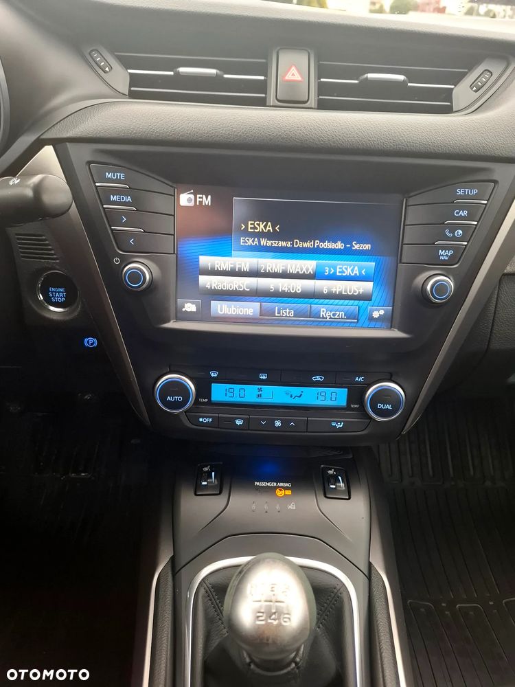 Toyota Avensis 1.8 Prestige - 31